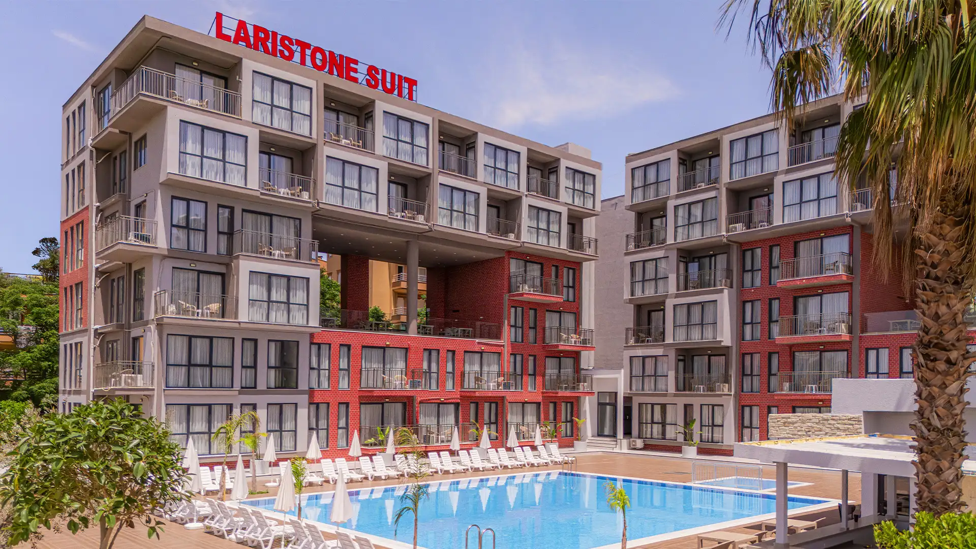 Laristone Suite Spa Hotel