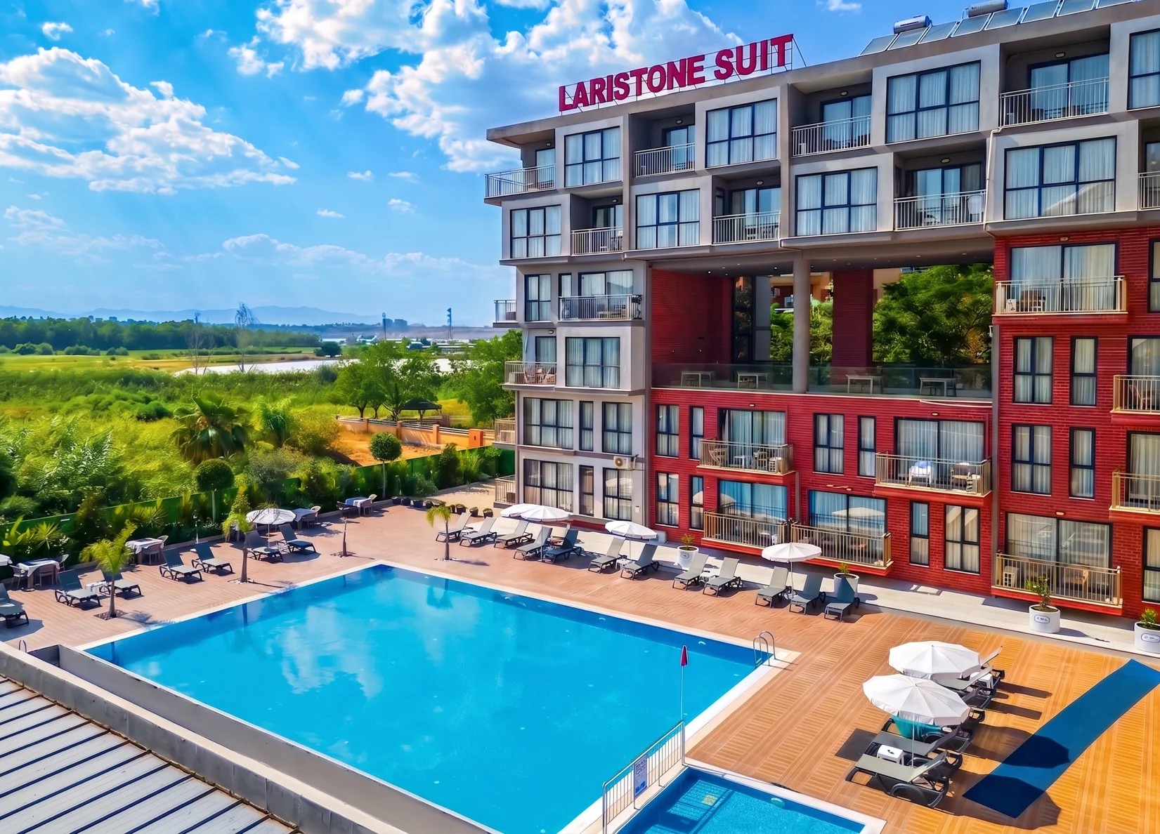 Laristone Suite Spa Hotel