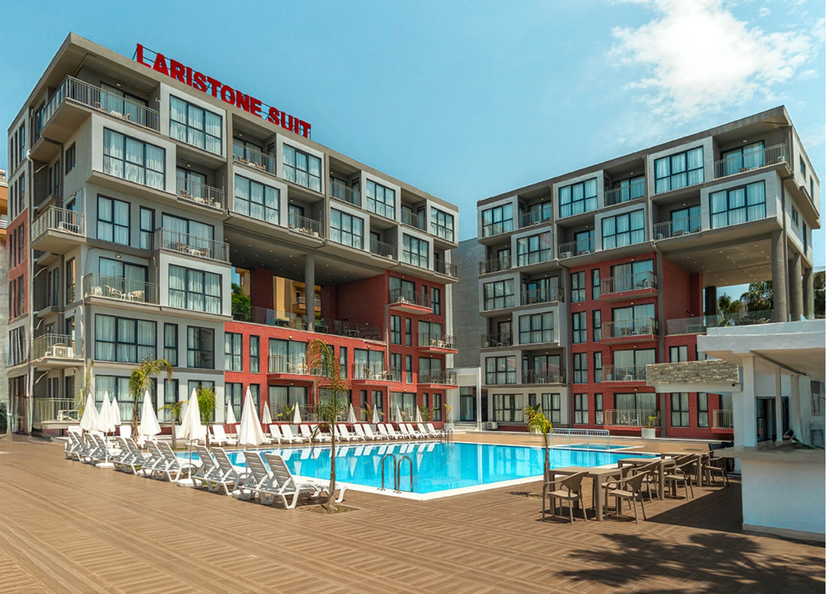 Laristone Suite Spa Hotel